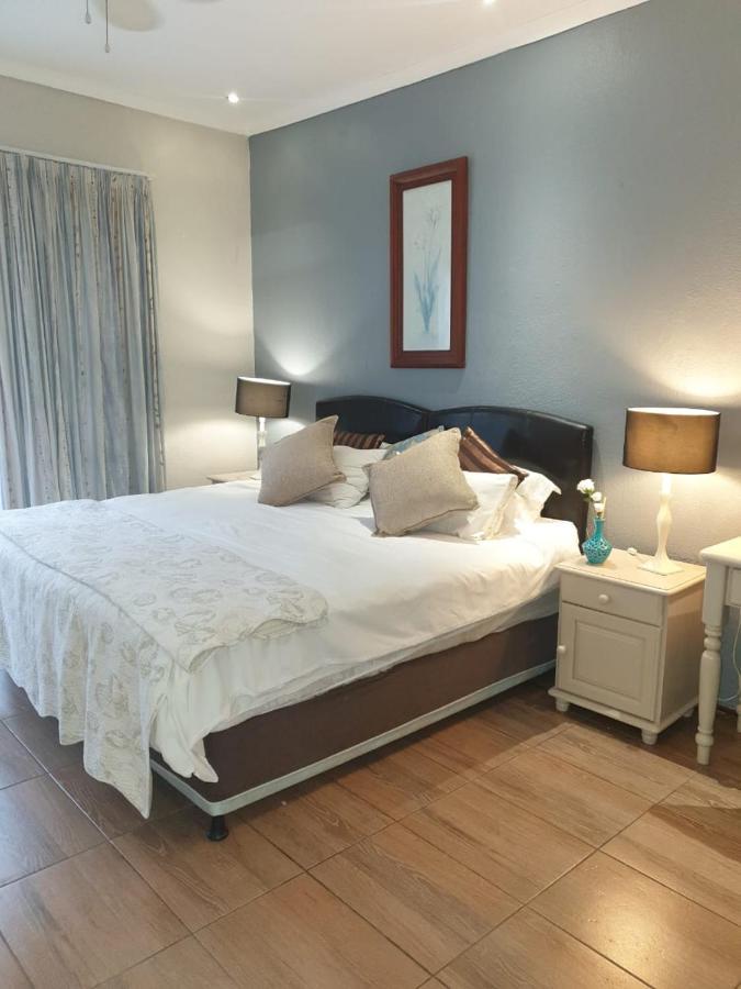 Matina Guest House Johannesburg Buitenkant foto