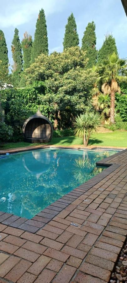 Matina Guest House Johannesburg Buitenkant foto